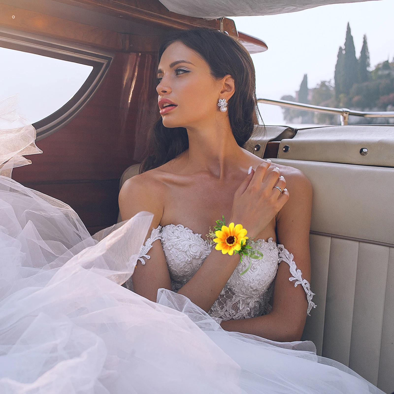

2 Pcs Corsage Simulated Sunflower Wrist Set Man Silk Cloth Bridal and Brooch Wedding Dress Up Accessory