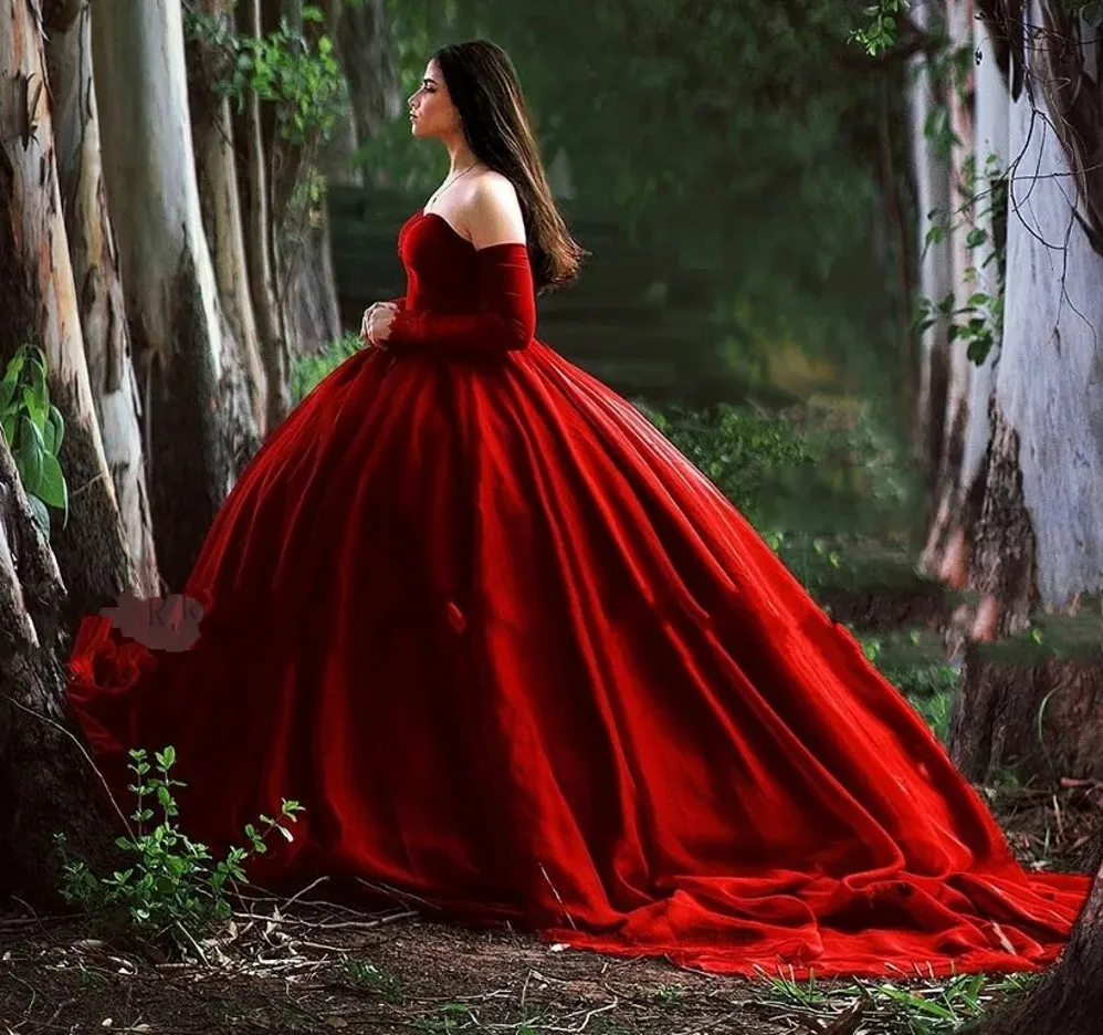 Red Quinceanera Dress 2025 Ball Gown Princess Long Detachable Sleeves Chapel Train Sweet 15 16 Birthday Party Gowns Custom Made