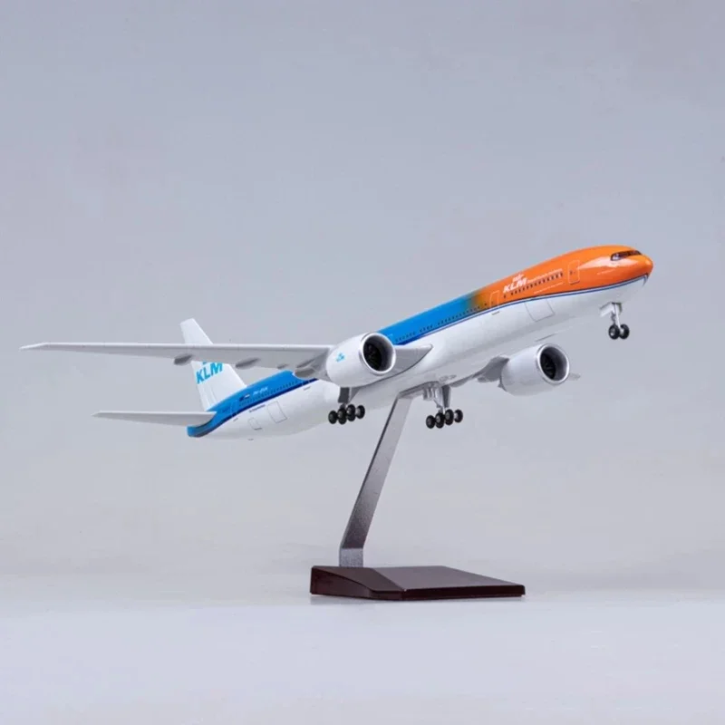 

47CM 1/157 Scale 777 B777 Aircraft KLM Air Airlines Model W Light and Wheel Landing Gear Diecast Plastic Resin Plane Home Decor