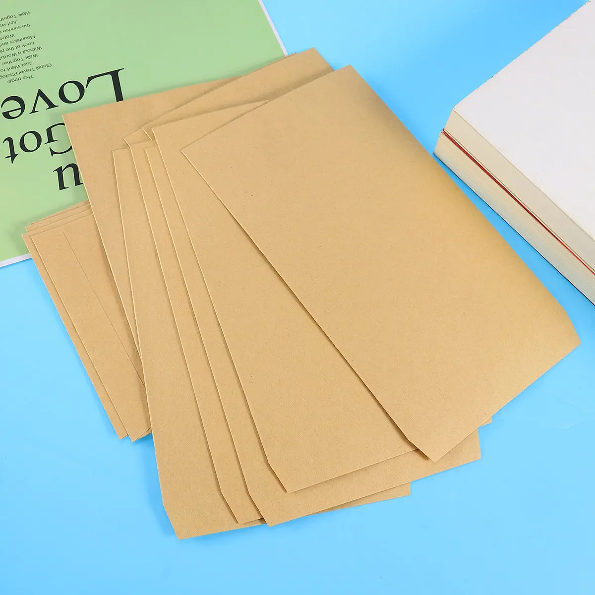 

200pcs Kraft Paper Envelopes 2Set Retro Invitation Mailers For Wedding Birthday Party Celebration Kraft Envelope Stationery
