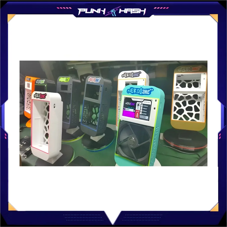 NerdMiner NerdQAxe++ Bitaxe 4.8T BTC Solo Miner 4.8T-5TH/S 80W met EU/US/UK/AU-stekker NerdQAxe 4.8 BM1370 chips NerdQAxe