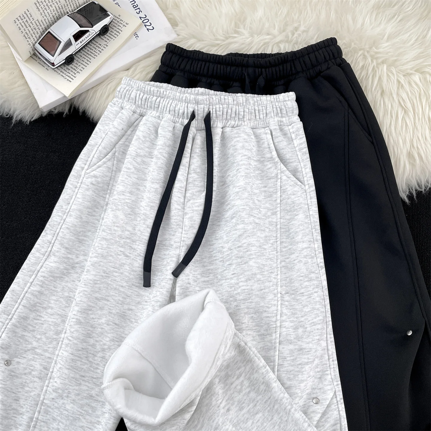 

Мужские спортивные брюки American Sle Pleated Rivet Knife: модный дизайн, свободный прямой крой, универсальные, с широкими штанинами, Fce L...