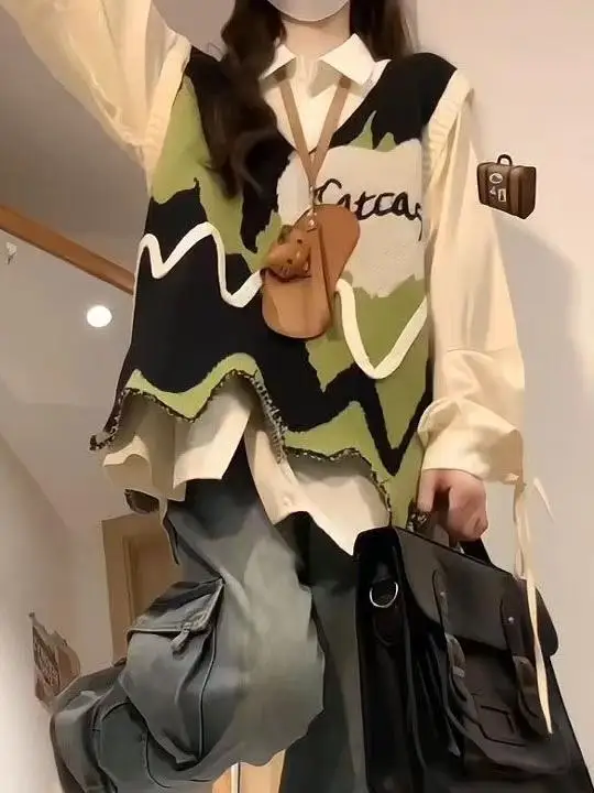 

Korean College Style Autumn Set Design Sense Color Block V-Neck Sweater Vest Women's Belted Shirt Long Sleeve Collar Button