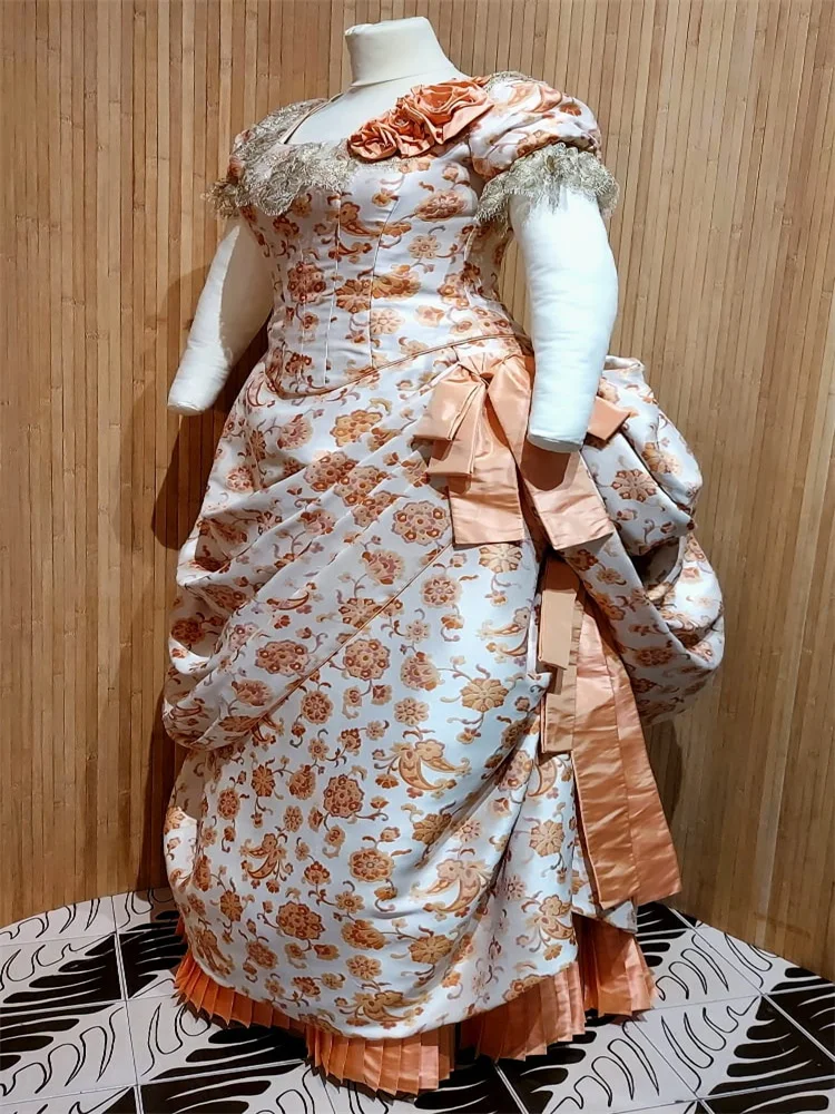 

Historical Victorian Romantic Wedding Evening Dresses Rococo Floral Civil War Southern Belle Tea Party Ball Gown