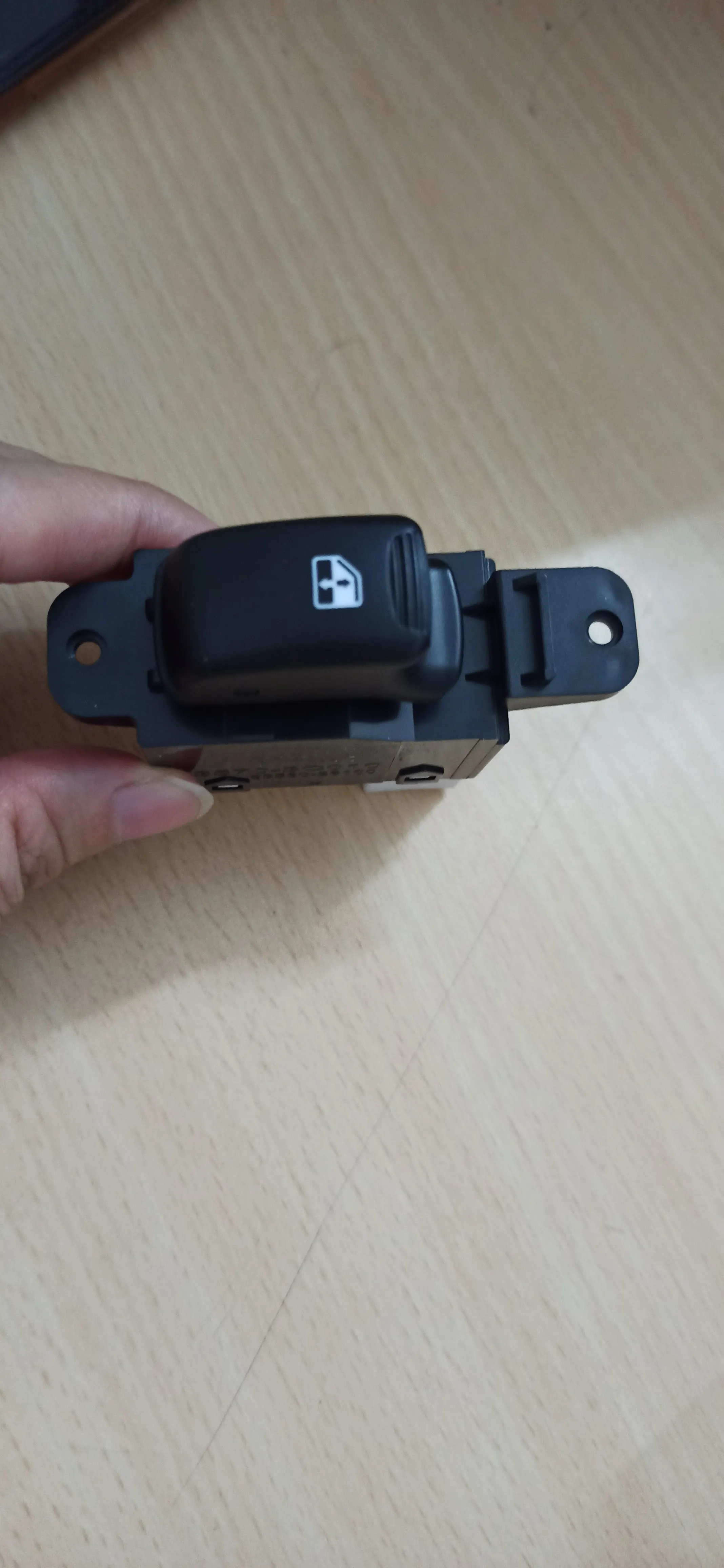 CAPQX For Hyundai Terracan 2001-2006 Front rear left right Power Window Glass Lifter Master Control Switch button 93501-H1120