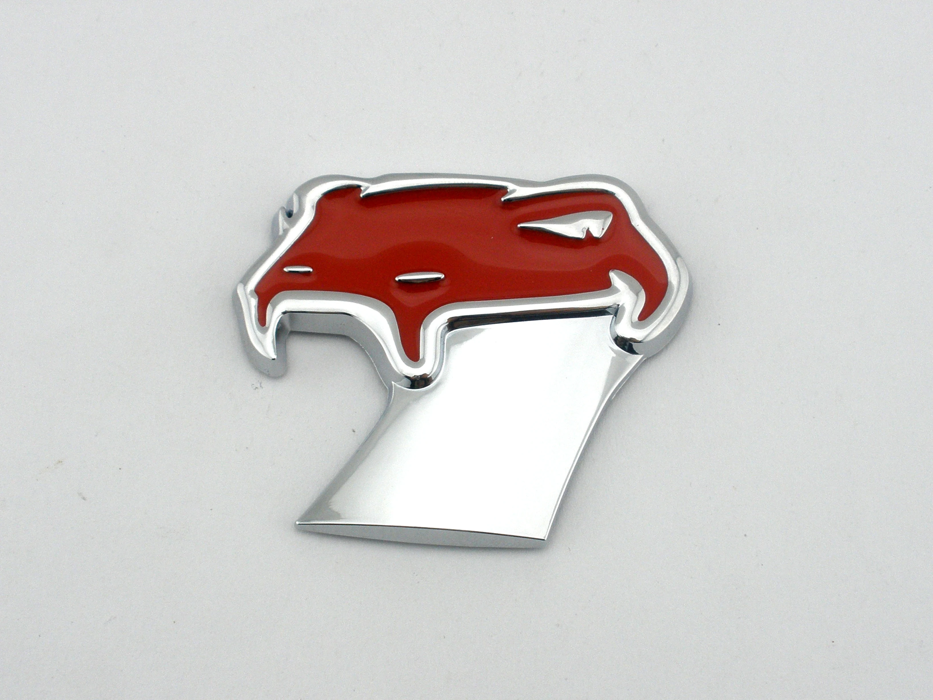 

3D 1 PIC Sign Applicable DIY Red Hear CHrome Body Snake Decoration For All Car Sticker