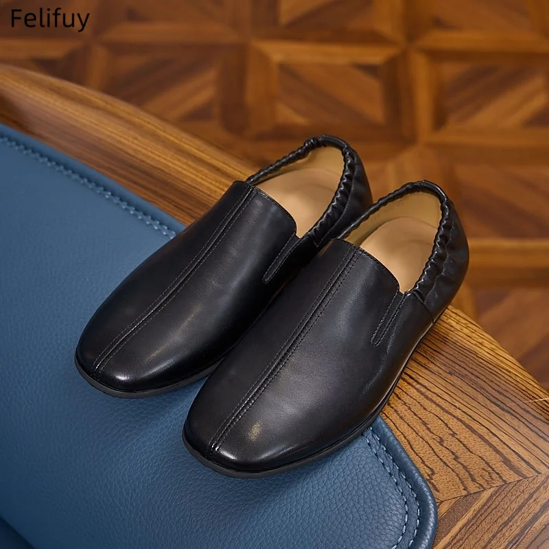 

Black Square Head Slip-On Shoes Men's Flat Casual Retro Commute Genuine Leather Sensation Versatile Comfortable Leather Shoes