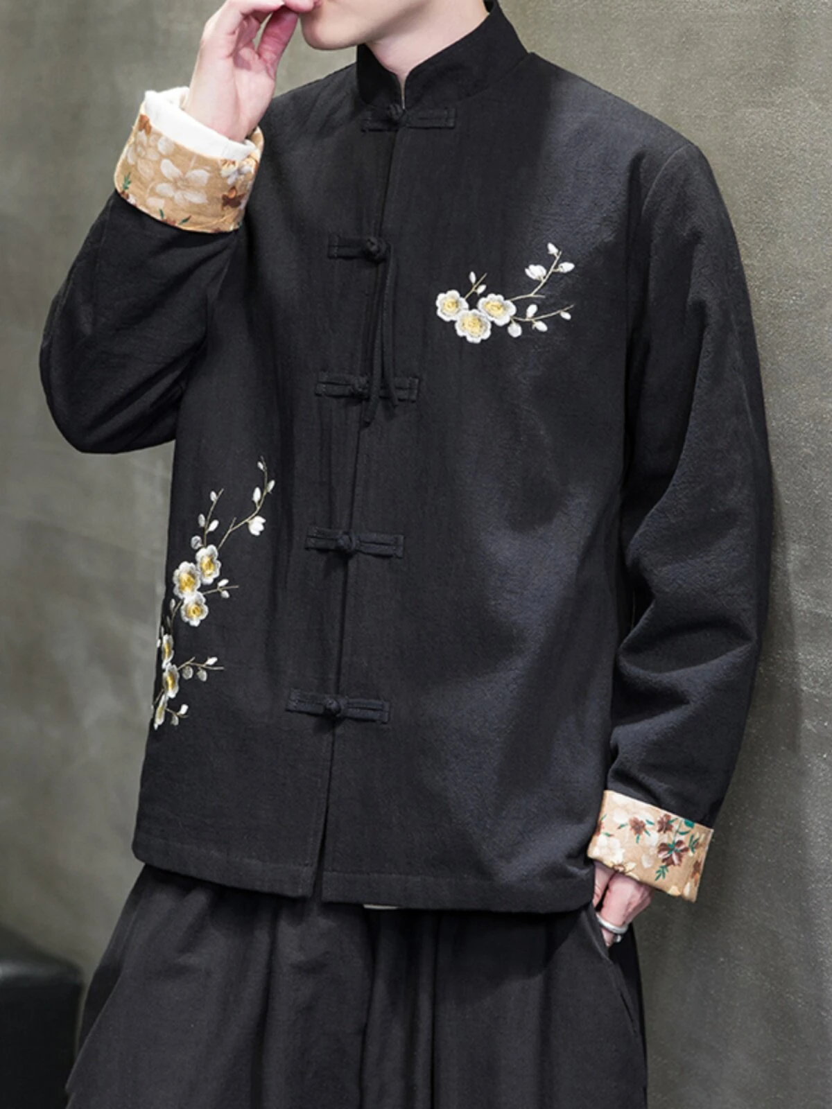 Men's Chinese Style Tang Jacket Plum Blossom Embroidery Cotton Linen Frog Buttons Casual Coat Spring Fall Traditional Outerwear