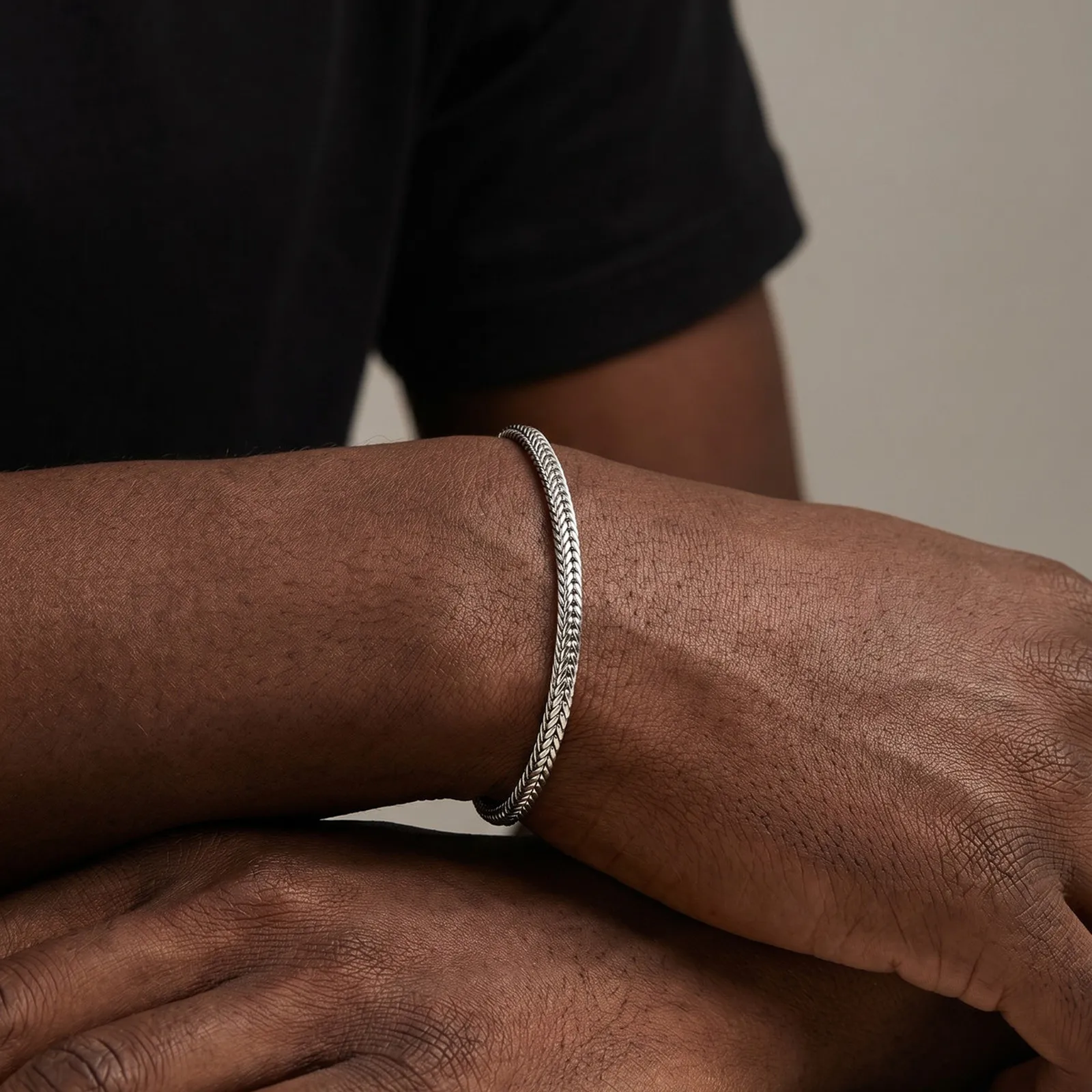 Herren Dünnes Fuchsschwanz-Kettenarmband, Wasserdichtes Edelstahl Verstellbares Gliederarmband, Neuer Hip-Hop-Schmuck – Detail 2