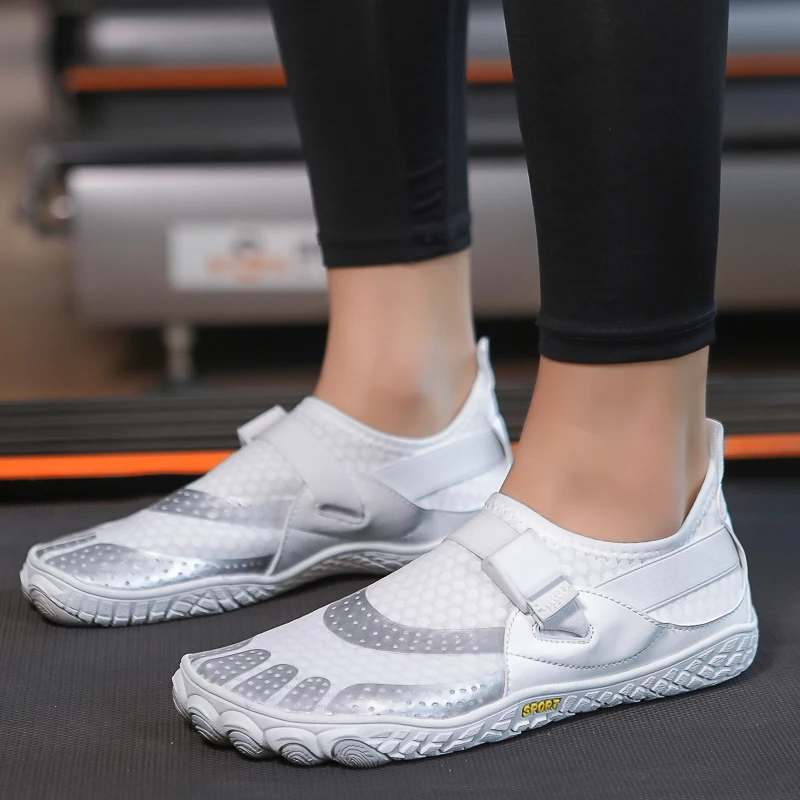 

Quick-Dry Women's Men's Waterproof Water Sneaker Barefoot shoes Snorkeling shoes Men's sandals36-48 beach shoes
