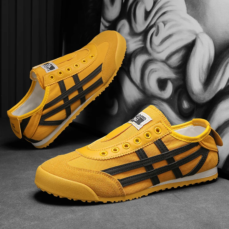 Classic Canvas Men Casual Sport Shoes Fashion Male Breathable Walking Sneakers Lightweight Slip on Men Tennis Shoes Couple Flats