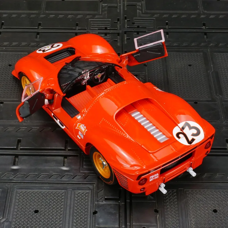 Bburago1:24Ferrari 330P4 Daytona 1967 alloy racing car model car ornaments collection front wheel can be turned to open the door