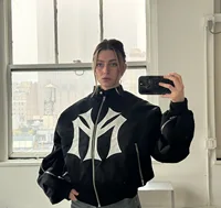 Sudadera con capucha de moda con patrón de bordado de letras sueltas para hombres y mujeres transfronterizas con diseño de varias cremalleras europeas y americanas