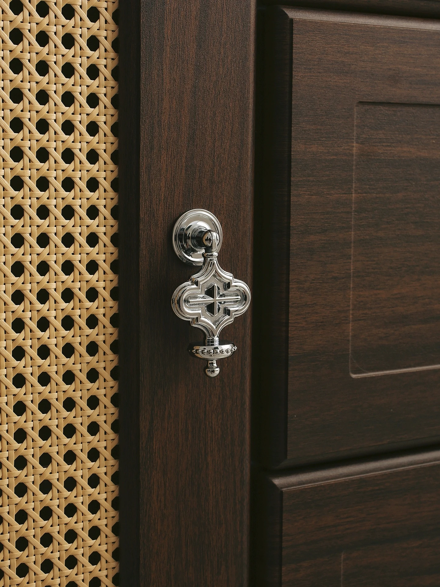 French Medieval Vintage Furniture Brass Handles Silver Wardrobe Door Handles Cabinet Door Handle Drawer Cabinet Pendant Handles