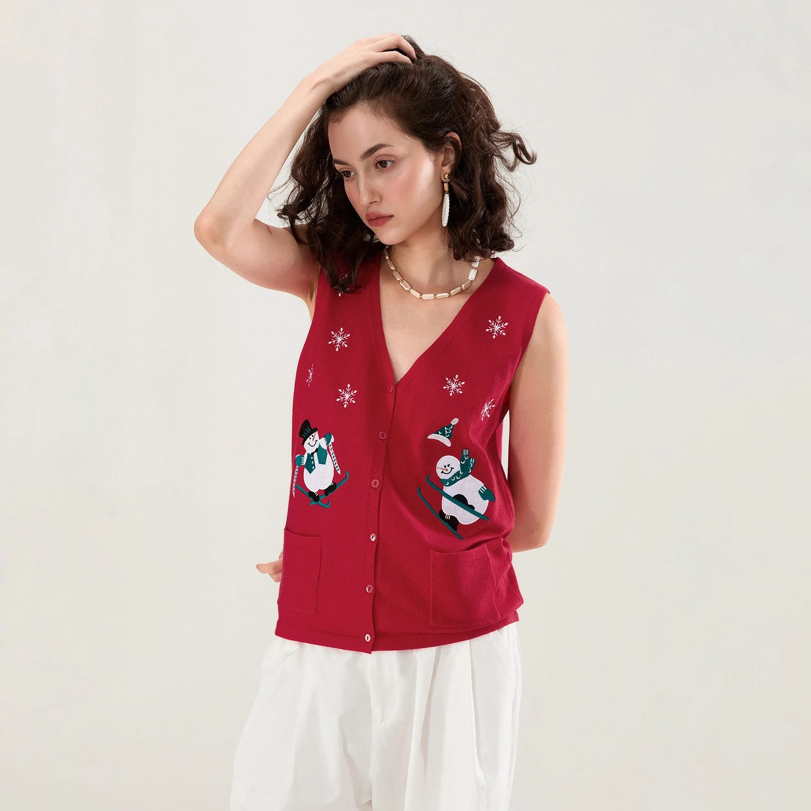 Combhasaki Women's Y2K Christmas Cartoon Embroidery Sleeveless Sweater Vest Button-down V Neck Knitwear Tank Tops with Pockets