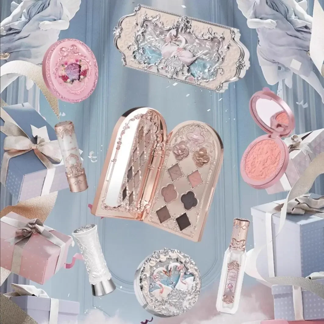 

Подарочный набор Flower Knows Little Angel Lip Glaze Оригинальные матовые румяна для щек Веганская долговечная палитра теней для век Набор для макияжа