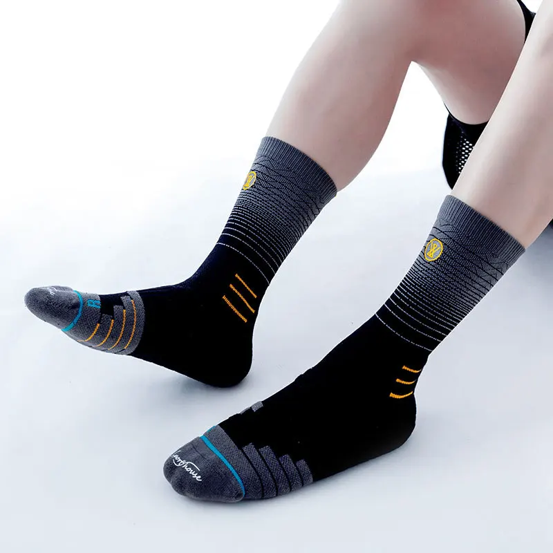 Men's outdoor Sports Sock Comfortable Fashion Cotton Breathable Middle Tube Socks Soft Shock-Absorbing Gradient basketball sock
