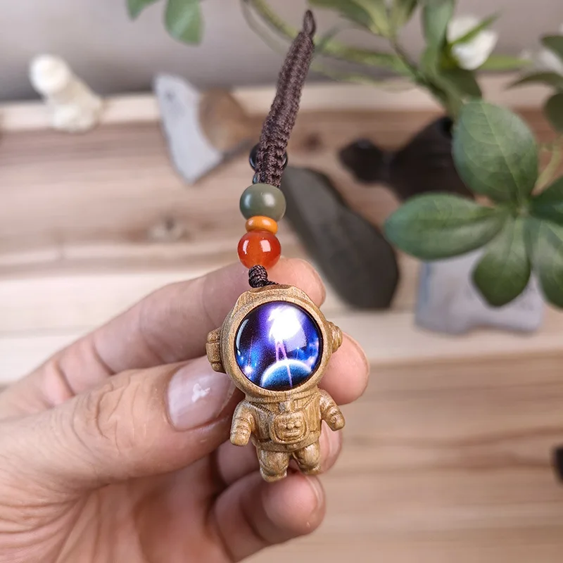 Sandalwood Mini Wooden Astronaut Key Chain Car Schoolbag Handbags Hanger Pendant Men Women Kids Gift