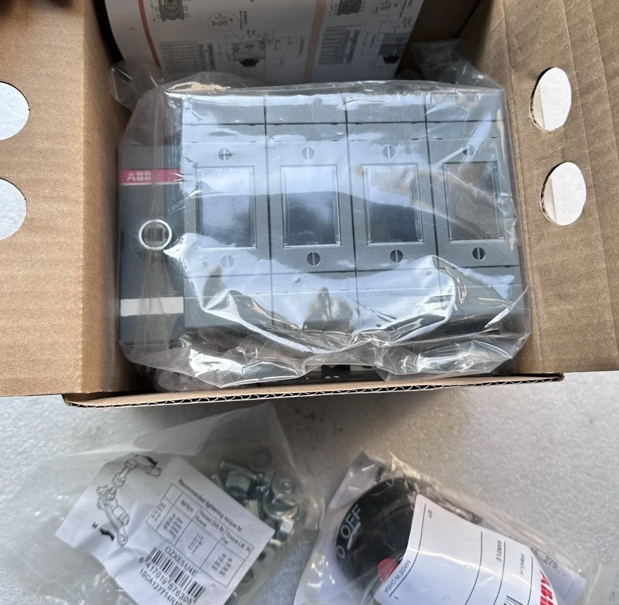 OS160GD04FP 10150120 1SCA115402R1001 Switch-disconnector fuse, 160A, 4-pole, DIN,000/00, front operated,