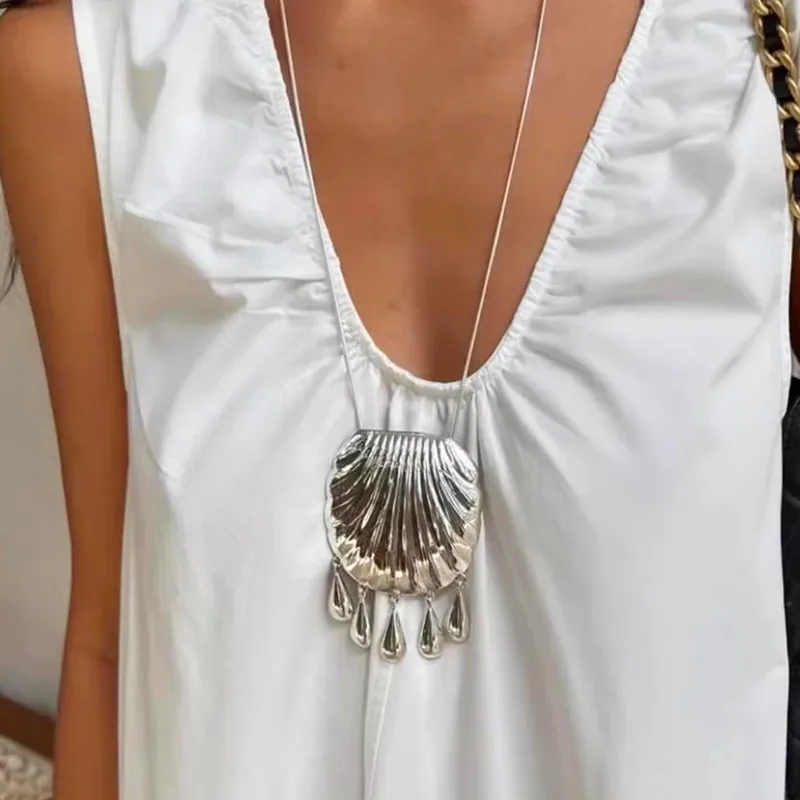 

Fashion Shell Tassel Large Pendant Necklace European Light Luxury Accessories Woman Unique Design High Quality Jewelry Trend