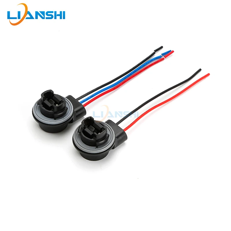 T25313157 Automotive turn signal lights, brake lights, instrument lights, taillights, lamp sockets, LED lamp sockets connectors