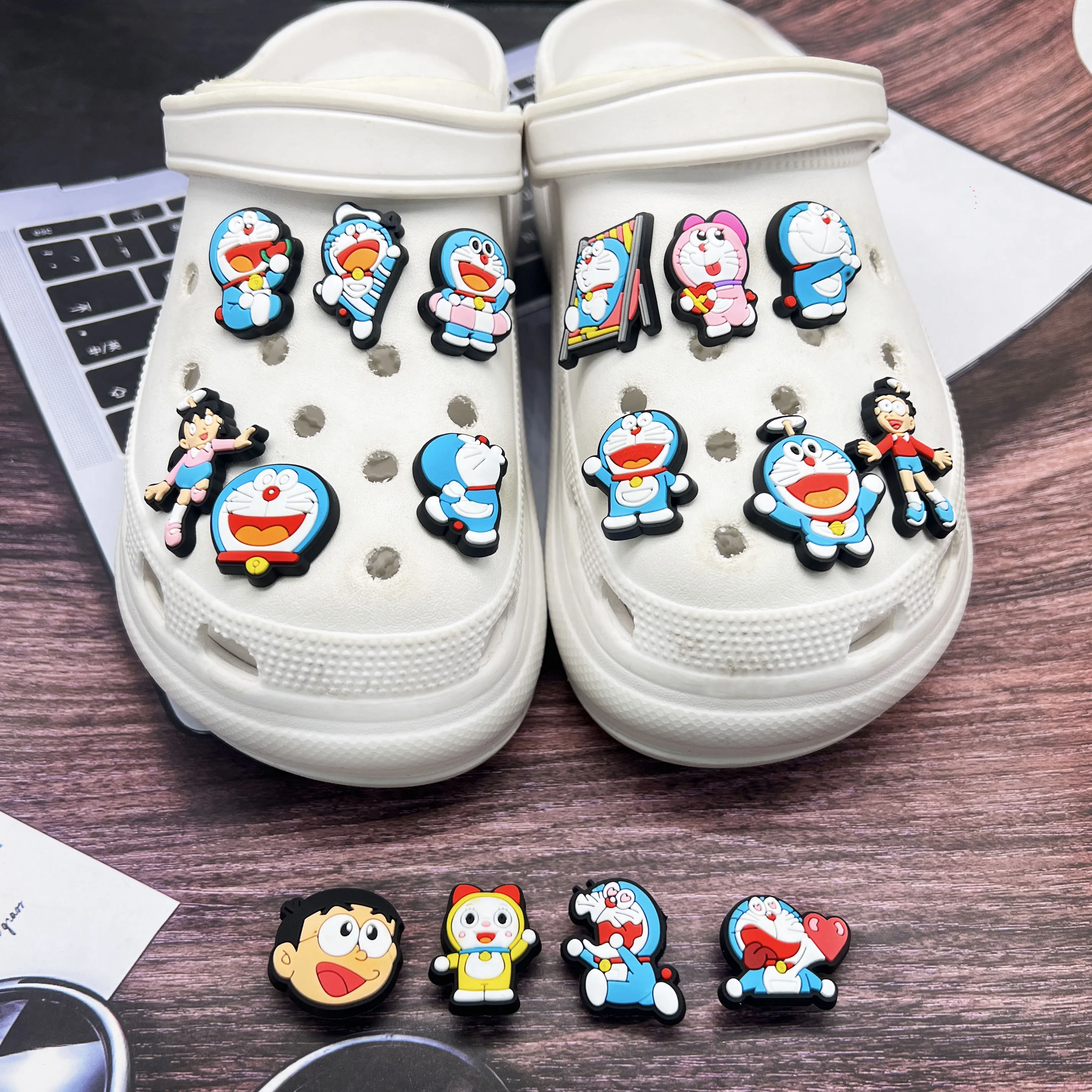 

1-16pcs Cartoon Doraemon Shoe Charms for Clogs Sandals Decoration Cartoon Anime Shoe Accessories Charms Friends Gifts