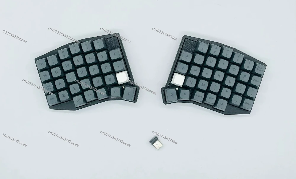 Wireless detachable mechanical keyboard stand with hot-swappable components. Bluetooth keyboard. Ergonomic design.