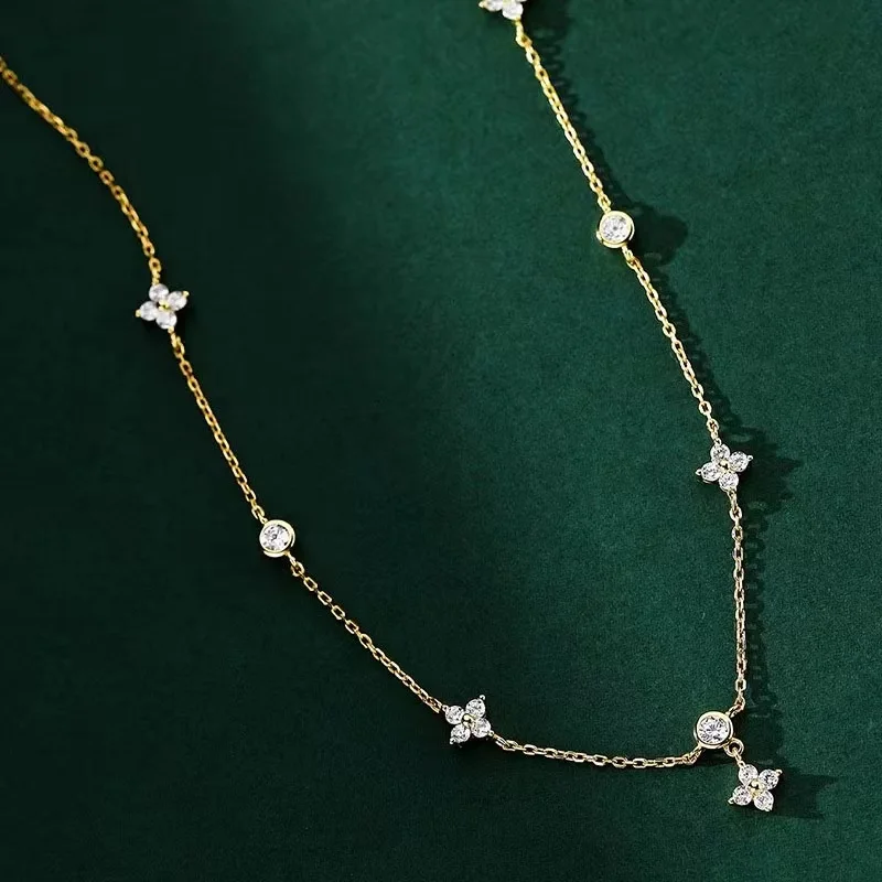 Fashion Original Crystal Flower Pendant Necklace for Women European and American Stainless Steel Personalized Jewelry Necklace