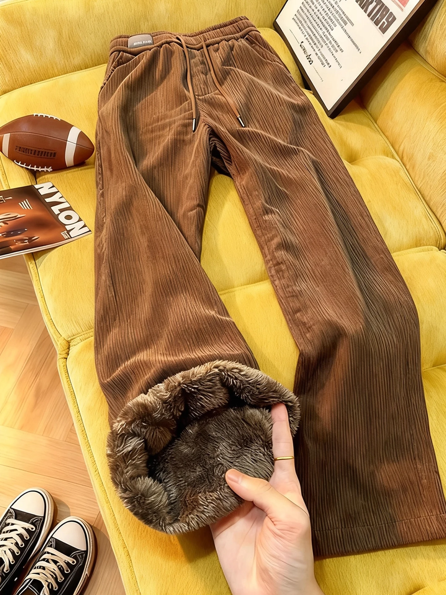 

Harbin Men's Fce Lined Thiened Winter Sports Sweatpants Warm Lamb Velvet Corduroy Wide Leg Pants Casual Straight Leg Tro...