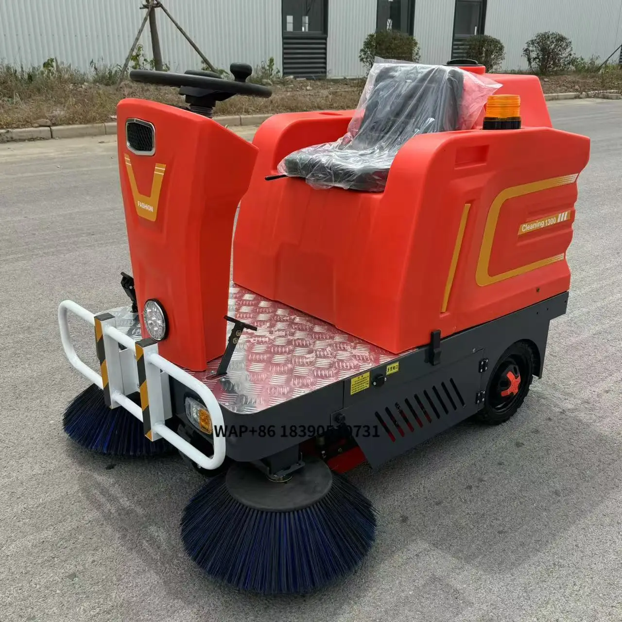 

Hot Selling Industrial Cleaning Equipment, Shopping Mall Floor Asphalt Vacuum Sweeper