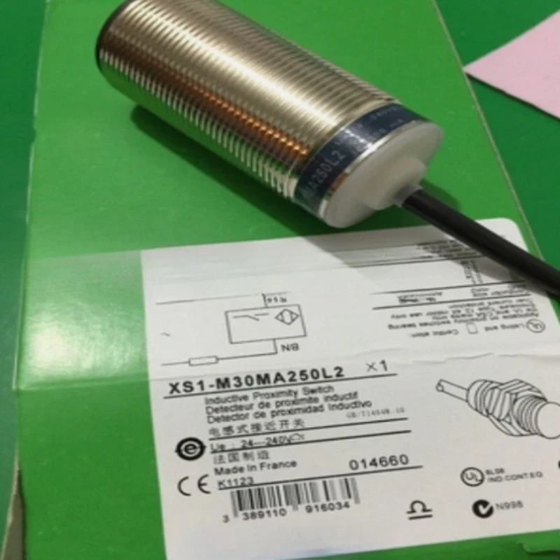 Brand New Original   XS1M30MA250  XS1M30MB250 Proximity Switch 2 Wire New High Quality Fast Shipping
