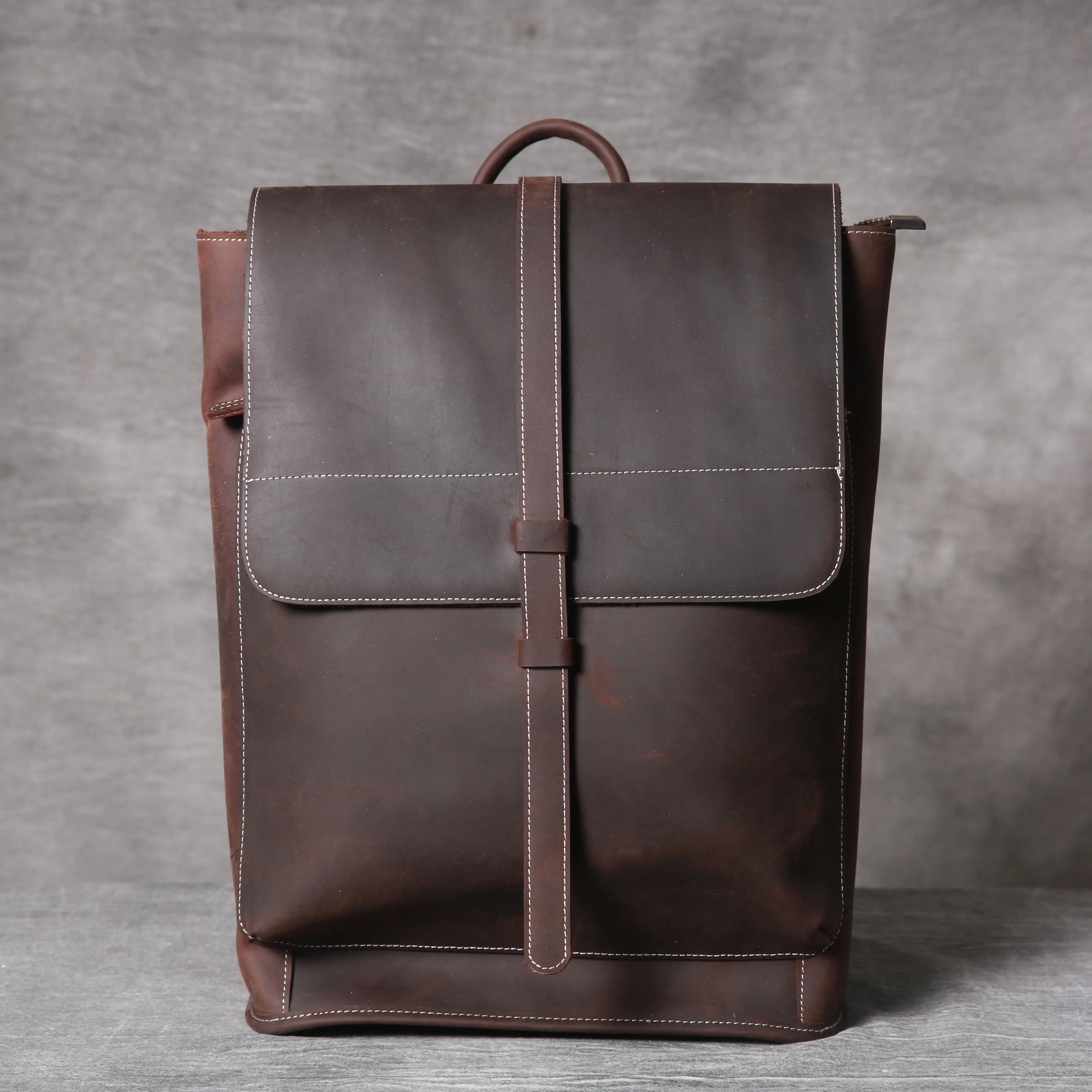 Vintage Echtleder Herrenrucksack Handgefertigte Top-Grain-Leder Laptop-Umhängetasche Crazy Horse Tasche Mode für Männer – Detail 7
