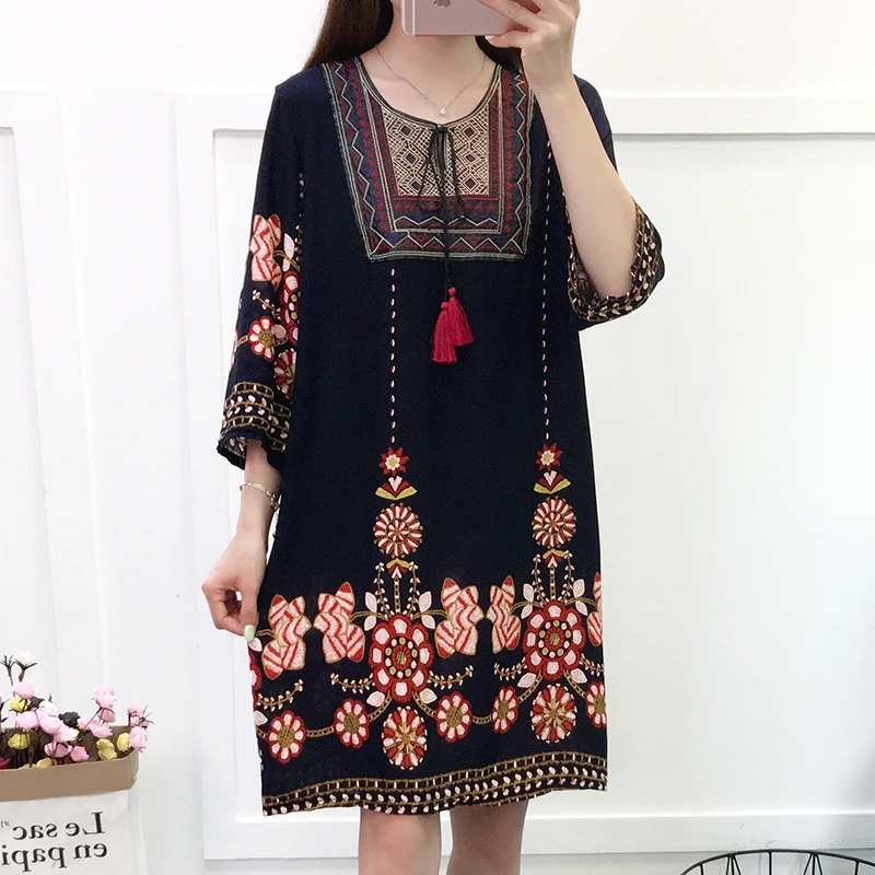 Abito da spiaggia Boho ricamato in cotone sciolto stile etnico Abito longuette estivo casual con nappe a fiori