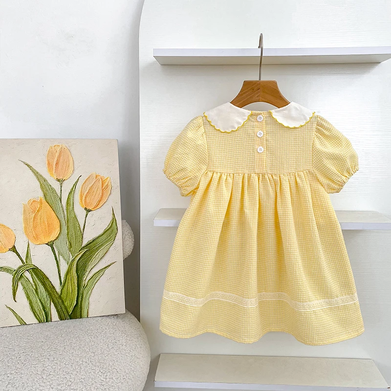 2026 Sommer 2-6 Jahre Kinder Karo-Süßes Partykleid 0-24 Monate Baby Mädchen Stickerei Kragen Kurzarm Body Gelbes Schwesterkleid – Detail 20