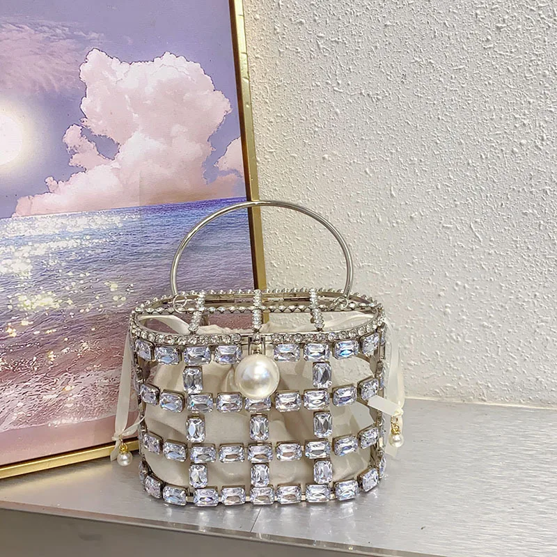 حقائب نسائية تريند، حقائب دلو معدنية، ألماس مرصع باللؤلؤ، حقائب يد، رباط، قفص الطيور، أكياس العشاء