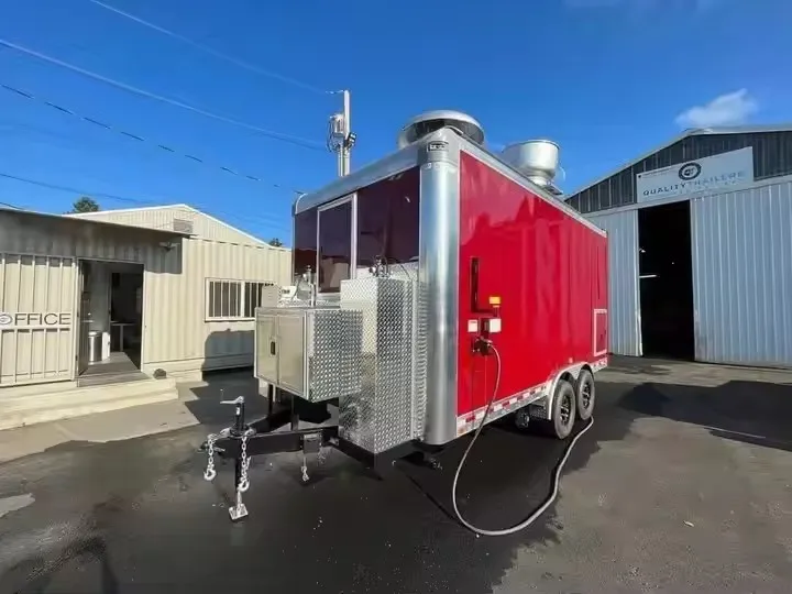 Customized 2025 American Popular Street Outdoor Fast Food Truck Crepe Food Truck Trailer With Snacks Mobile Kitchen Full Set Of