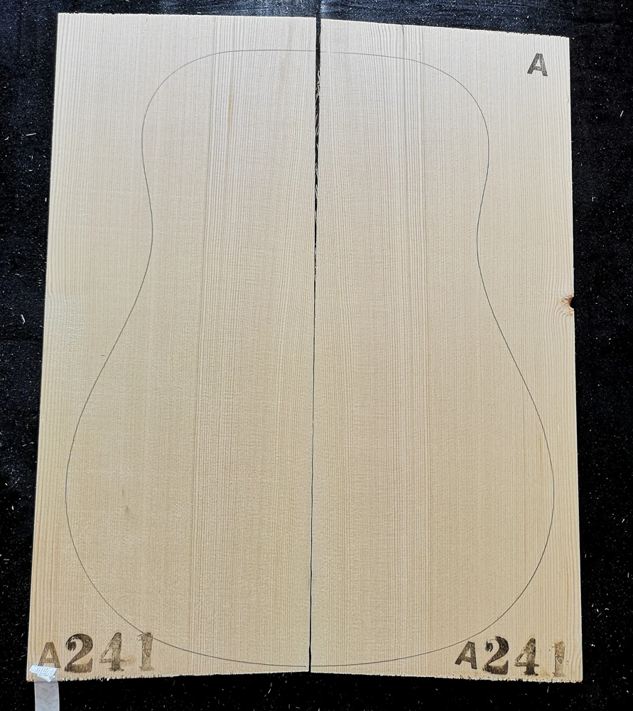A Claw Pattern German Spruce Veneer Guitar Panel Bear Claw Pattern Deshan Cedar Alpine Spruce Guitar Production