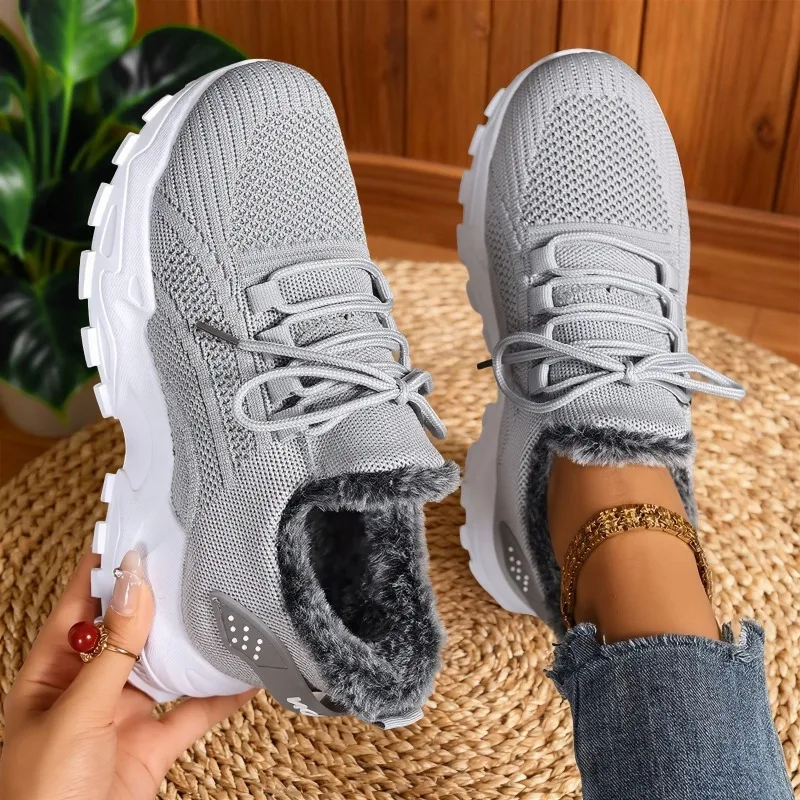 Sepatu kets wanita sepatu olahraga hangat musim dingin sol anti selip cocok untuk cuaca dingin sepatu olahraga jalan kaki di luar ruangan sepatu kets wanita