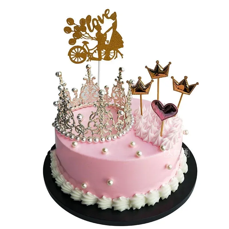 

Модель торта с имитацией торта Корона Модель торта на день рождения с жемчугом Поддельный торт Пластиковый образец Реквизит для съемки Свадебное украшение