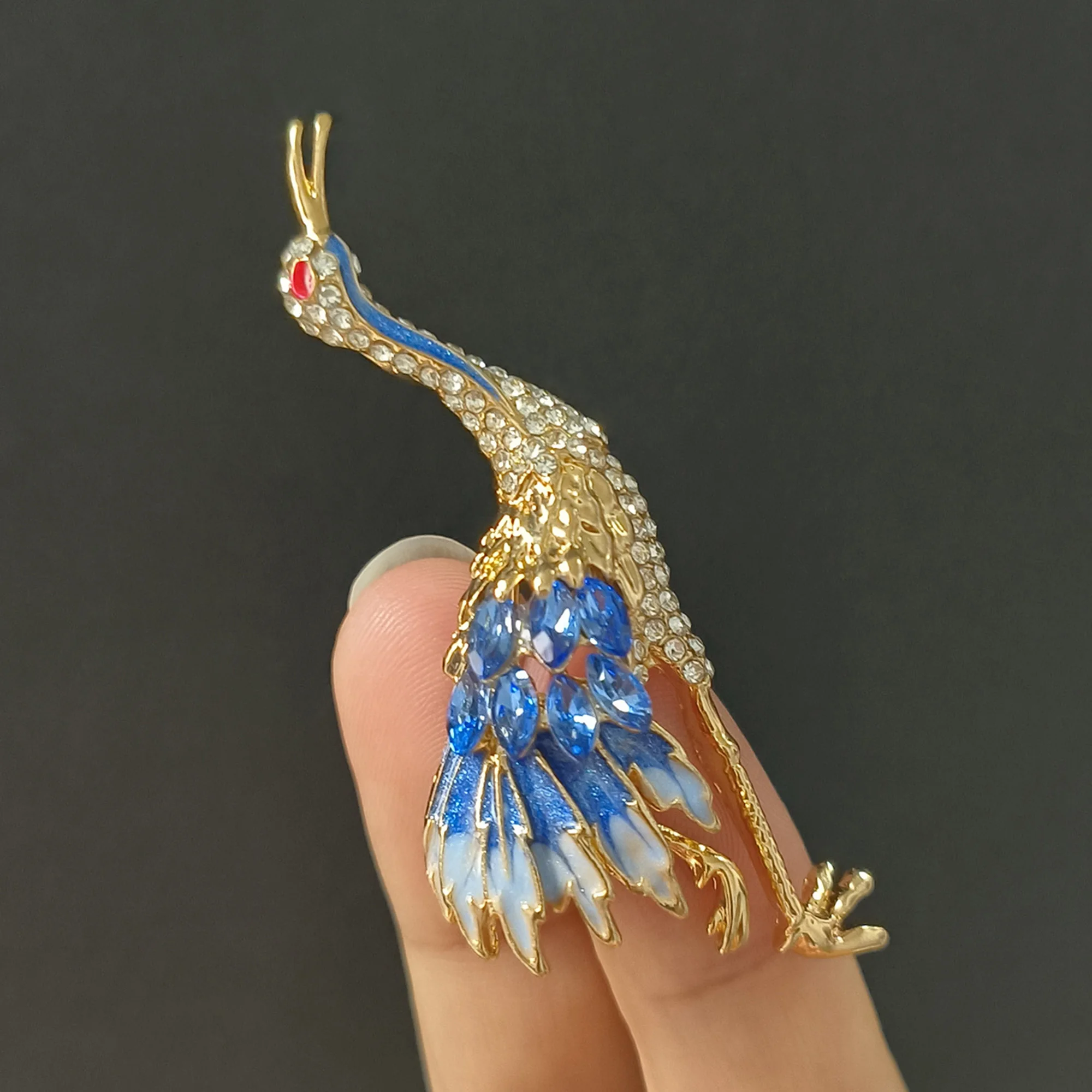 Beaut&Berry Luxury Rhinestone Crane Brooches for Women Birds Animal Pins Friends Party Gifts Banquet Jewellery Accessories