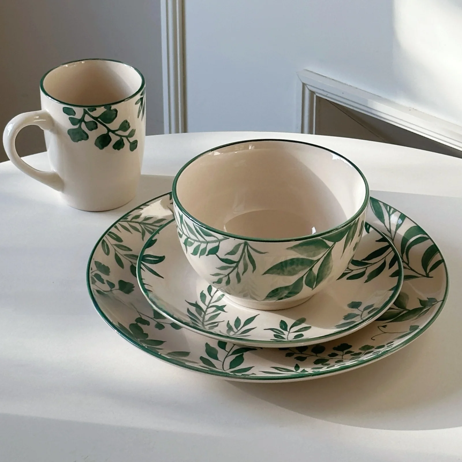 

een Cerc Dining Set Simple Floral Aosphere Sense round ape Plate China Made Underglaze Color Plant Pattern 2cm Deep