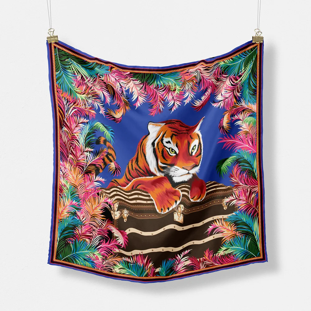 

2024 New Brand Design Jungle Tiger Silk Scarf Fashion Women Scarf Small Square Scarves Head Scarf Neck Tie Band Neckerchief