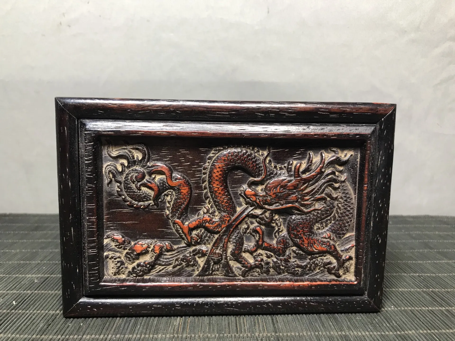 Redwood carving pull-out jewelry box, decorative piece
