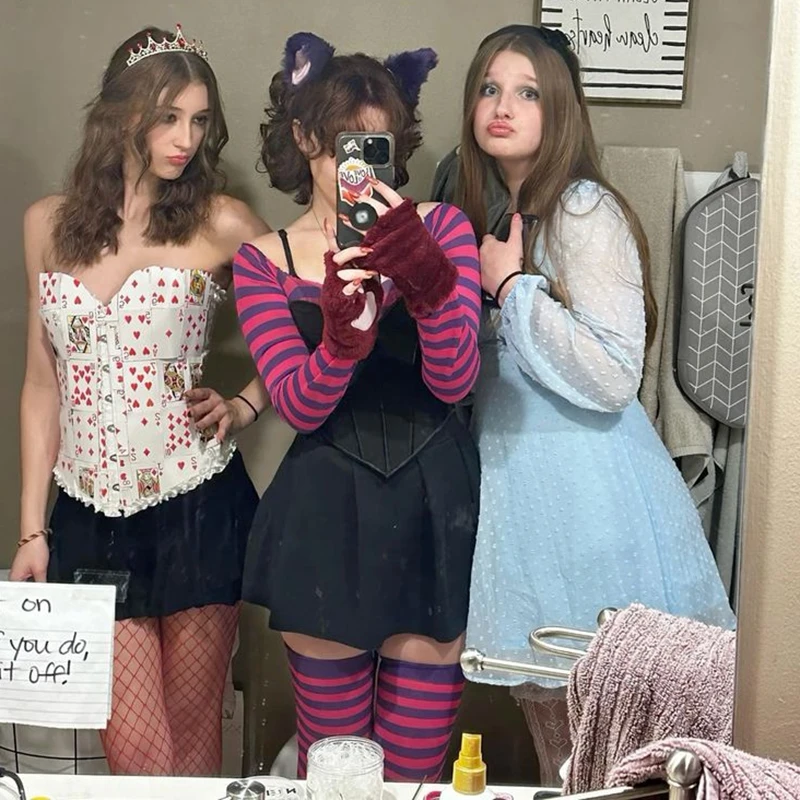 Women's Halloween Y2K Vintage Round Neck Tops Aesthetic Striped/Dots Print Color Clock Slim Fit Cropped T-shirt with Thumb Hole