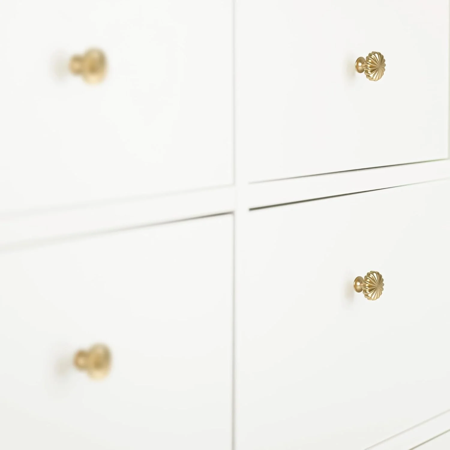 Gold Cabinet Pulls, Flower Drawer Knobs Vintage, Brass Kitchen Cabinet Handles and Knobs, 2 Pack Bathroom Cabinet Knobs