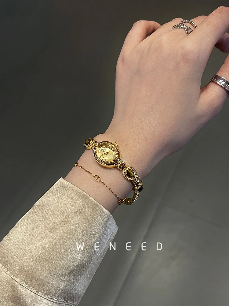 

Retro watch for women, light luxury, 2025 new style bracelet-style ladies retro exquisite small women's watch gift for women