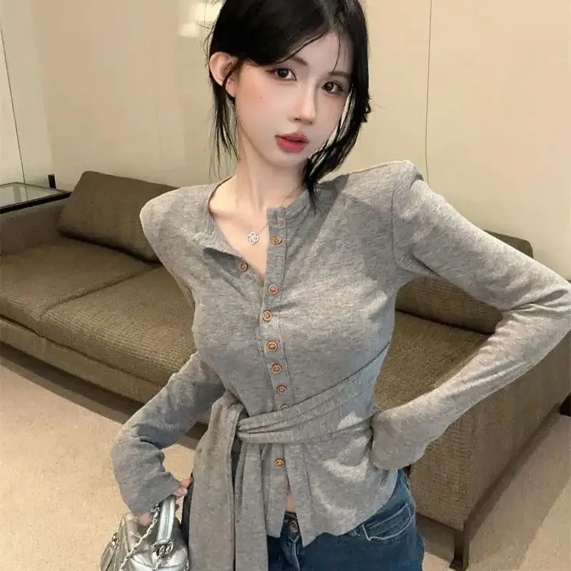 

Lace-Up Knitted Long-Sleeved Cardigan 2024 New Autumn Style Women Pure Lust Style Waist Waist Niche Design Inner Top