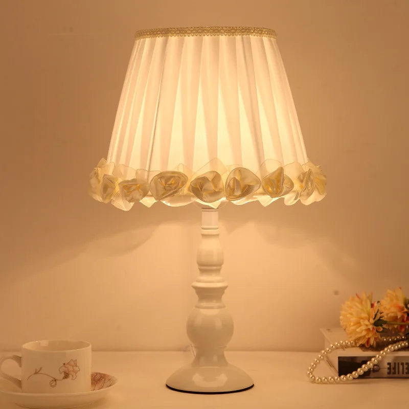 Imagem -04 - Princesa Europeia Lace Bedside Lamp Moderno Minimalista Nordic Girls Household Lamp