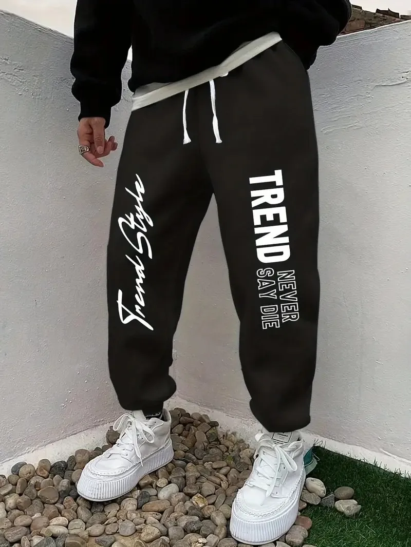 

The new men's trousers for Spring and Autumn 2025 are comfortable soft casual and simple with letter prints
