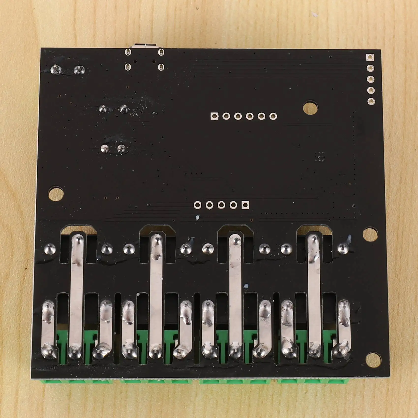 RISEN 4CH Tuya Switch Modulo interruttore WiFi Relè wireless Smart Life APP Controllo remoto timer intelligente per interruttore Smart Home